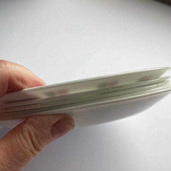Vintage Corelle set of 5 “ Uptown” pattern 7” small plates. - Picture 5 of 5